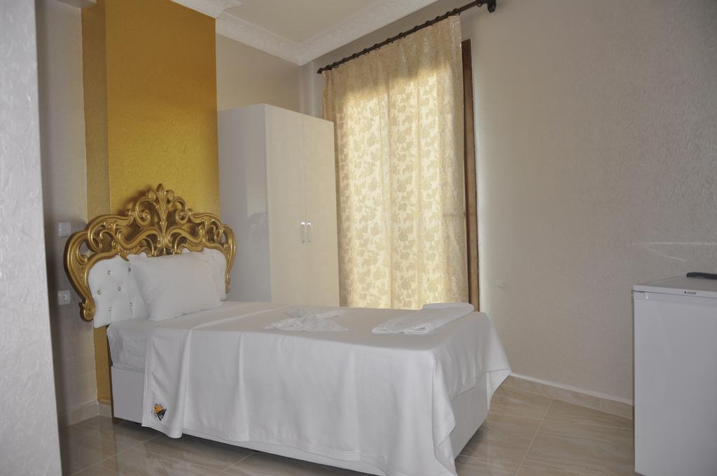 Alev Palace Otel Arsuz Room photo